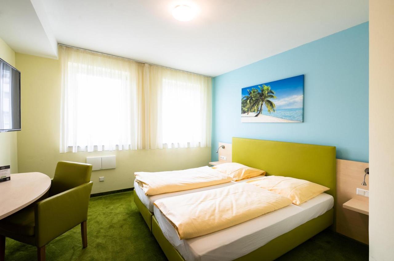 Sternplatz-Hotel Ehingen  Exteriör bild